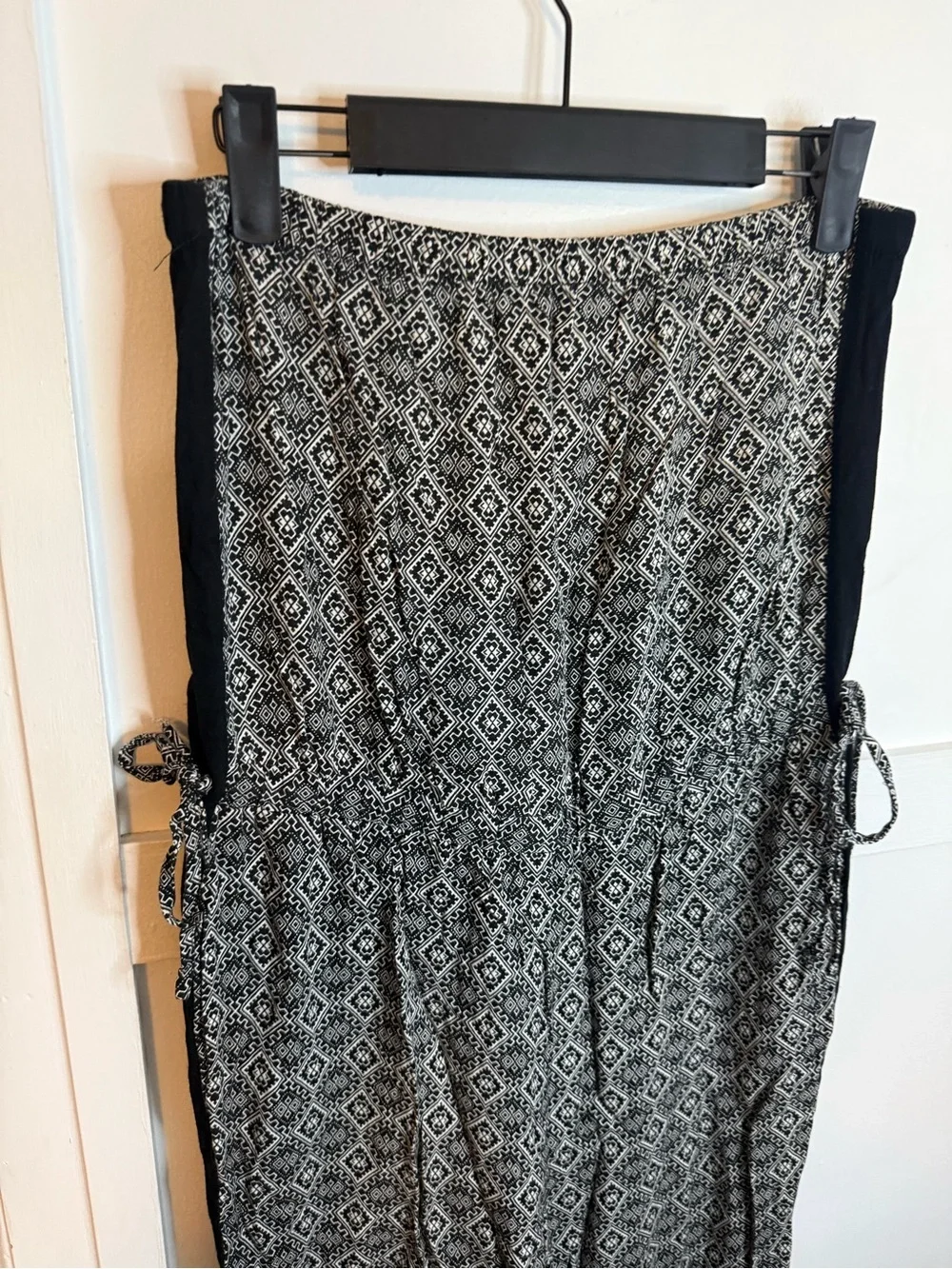 Forever 21 Black and White Boho Patterned Strapless Jumpsuit